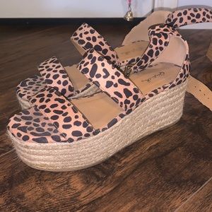 Brown/Tan leopard espadrilles fits like 6.5